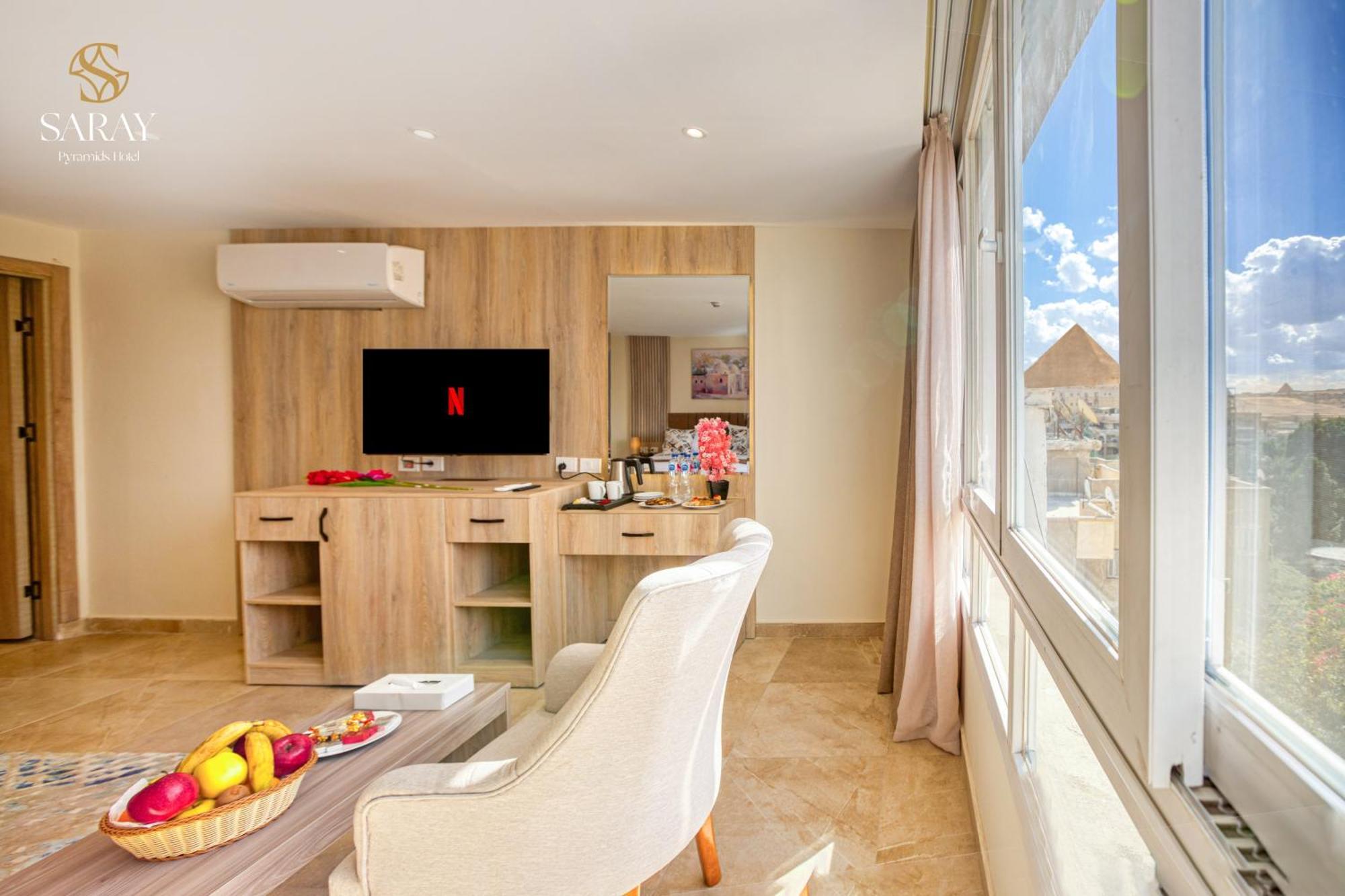 Kafret el-Gabal Saray Pyramids & Museum View Hotel חדר תמונה