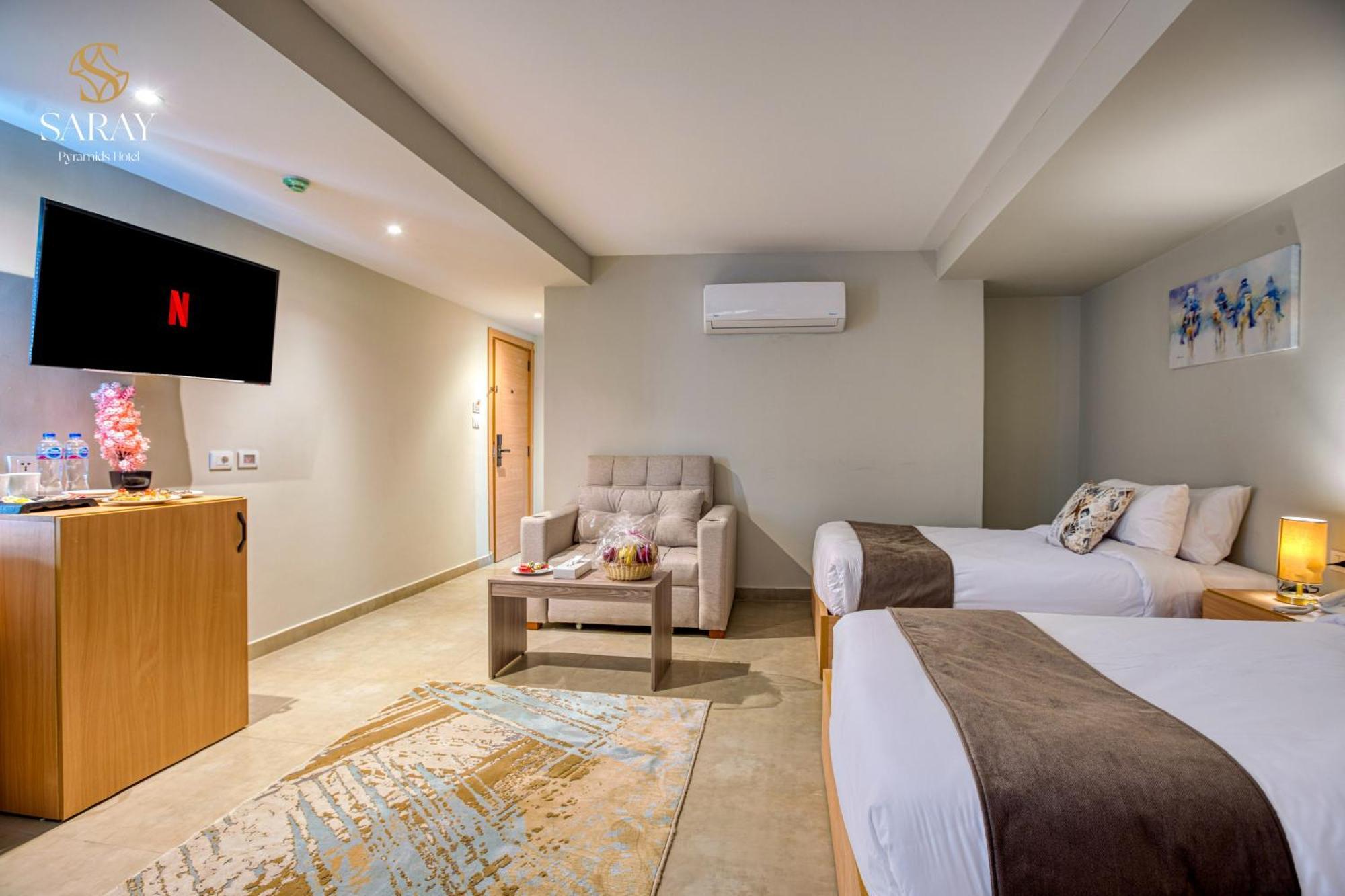 Kafret el-Gabal Saray Pyramids & Museum View Hotel חדר תמונה